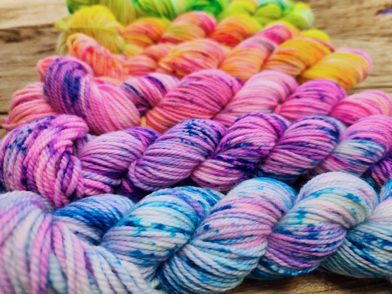 neon specks a grad 30 2