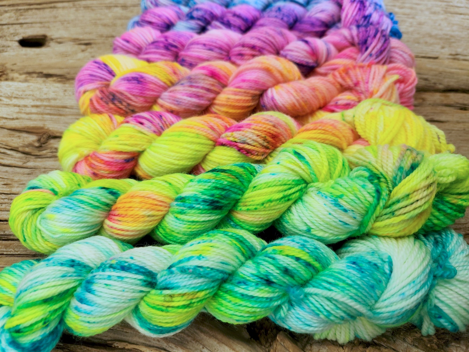 neon specks a grad 30 3